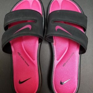 Nike Ultra Com Slides